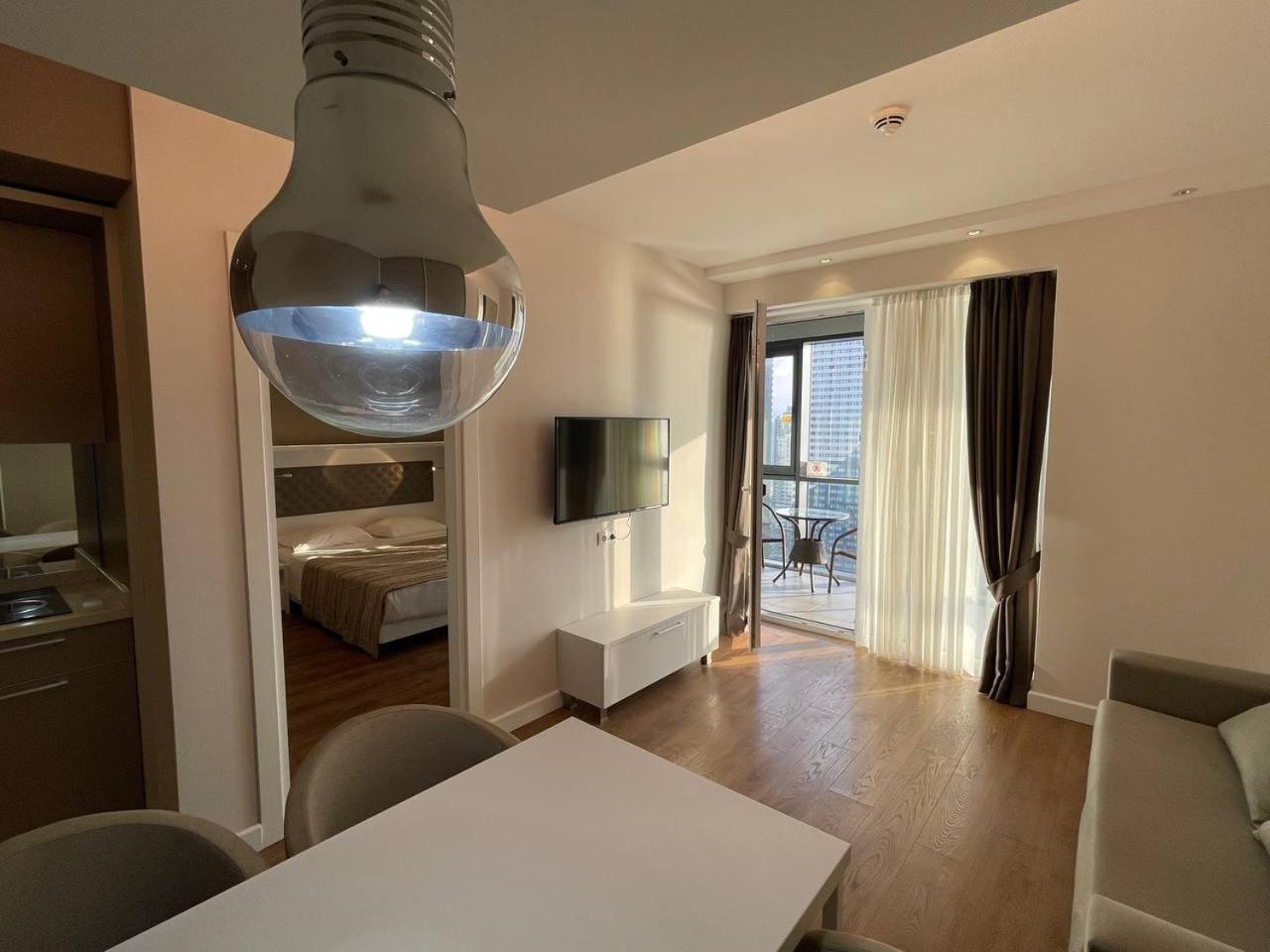 Skyline Apartment